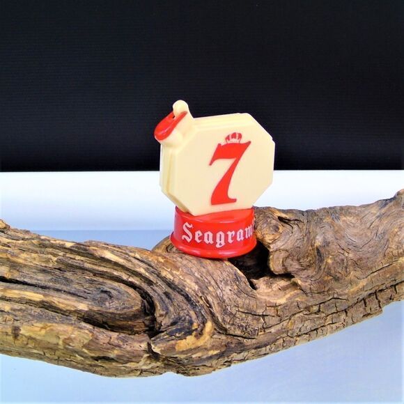 Seagram's Seven 7 Crown Whiskey Bottle Stopper - Picture 2 of 7
